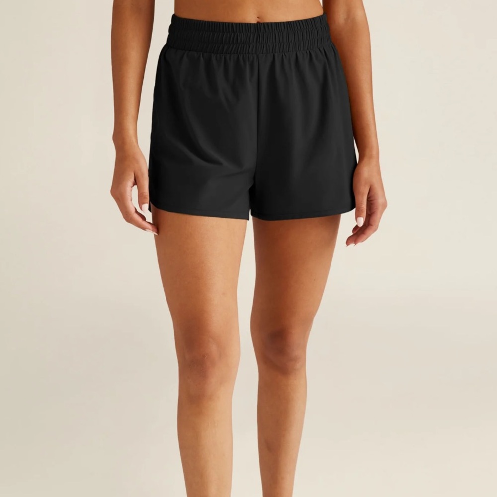 Stretch Woven In Stride Lined Short